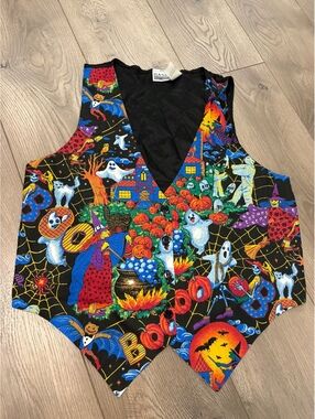 Basic Editions Halloween print vest